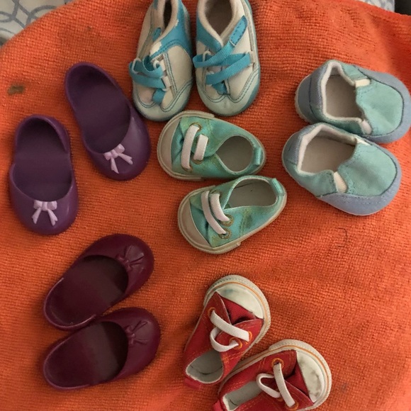 American Girl Toys Sold American Girl Doll Shoes4 Sneakers And 2